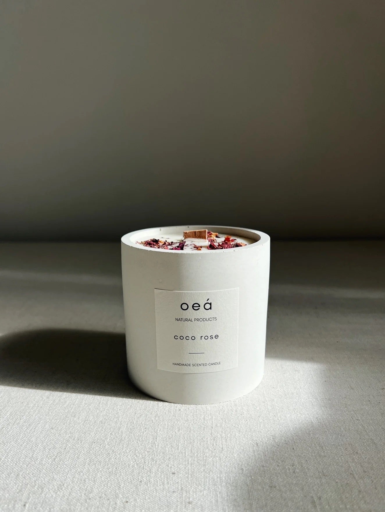 'Coco Rose' Duftkerze + Badebombe weiß