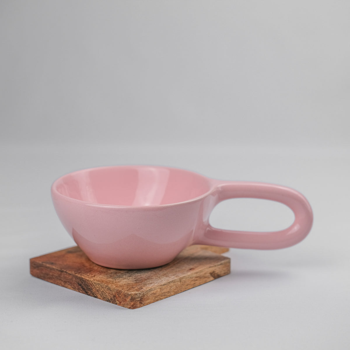 Handgemachte Designer Tasse mit extra langem Griff – Handvoll